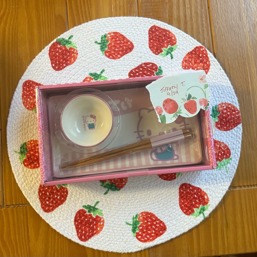 Hello Kitty Sushi plate
